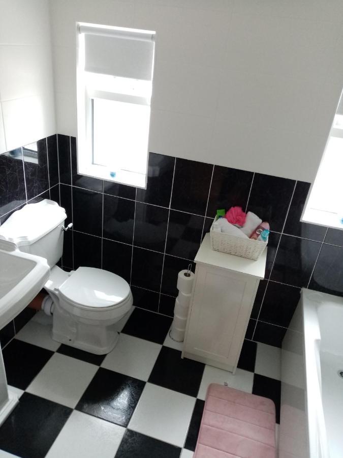 Apple Tree Cottage Rooskey Bagian luar foto